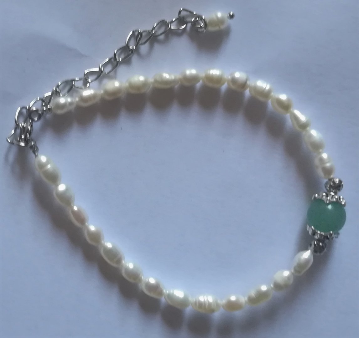 Bracelet perles et jade vert